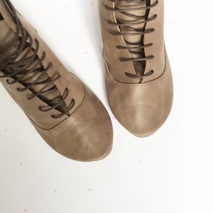 Laced Ankle Boots in Toffee Soft Leather