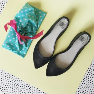 Pointy Toe Ballet Flats Shoes in Black Italian Leather