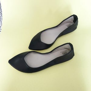 Pointy Toe Ballet Flats Shoes in Black Italian Leather