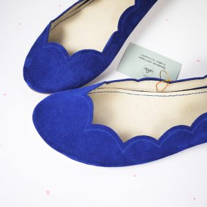 Elehandmade SCALLOPED ROUND FLATS IN ROYAL BLUE SOFT LEATHER