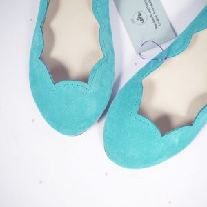 SCALLOPED ROUND FLATS IN tiffany BLUE SOFT LEATHER