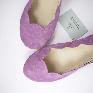 50% OFF Sale! Size 34 SCALLOPED ROUND FLATS IN LILAC SOFT LEATHER
