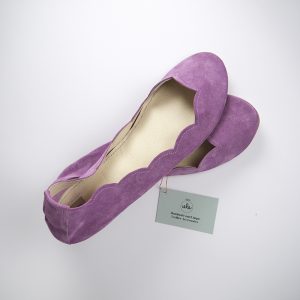 50% OFF Sale! Size 34 SCALLOPED ROUND FLATS IN LILAC SOFT LEATHER