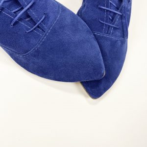 Pointy Laced Ankle Boots in Navy Blue leather