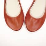 Round-toe ballet flats in warm terracotta red Italian leather with low heel and leather soles – elehandmade shoes
