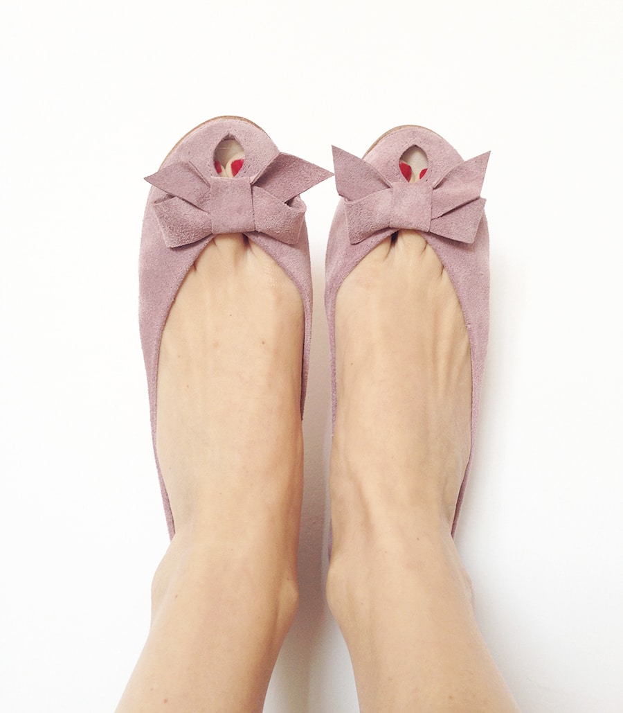 Peep Toe Shoes with Bow in Rose Quartz Italian Leather, Bridal shoes in soft leather, shoes for tall brides, elehandmade ballerinas