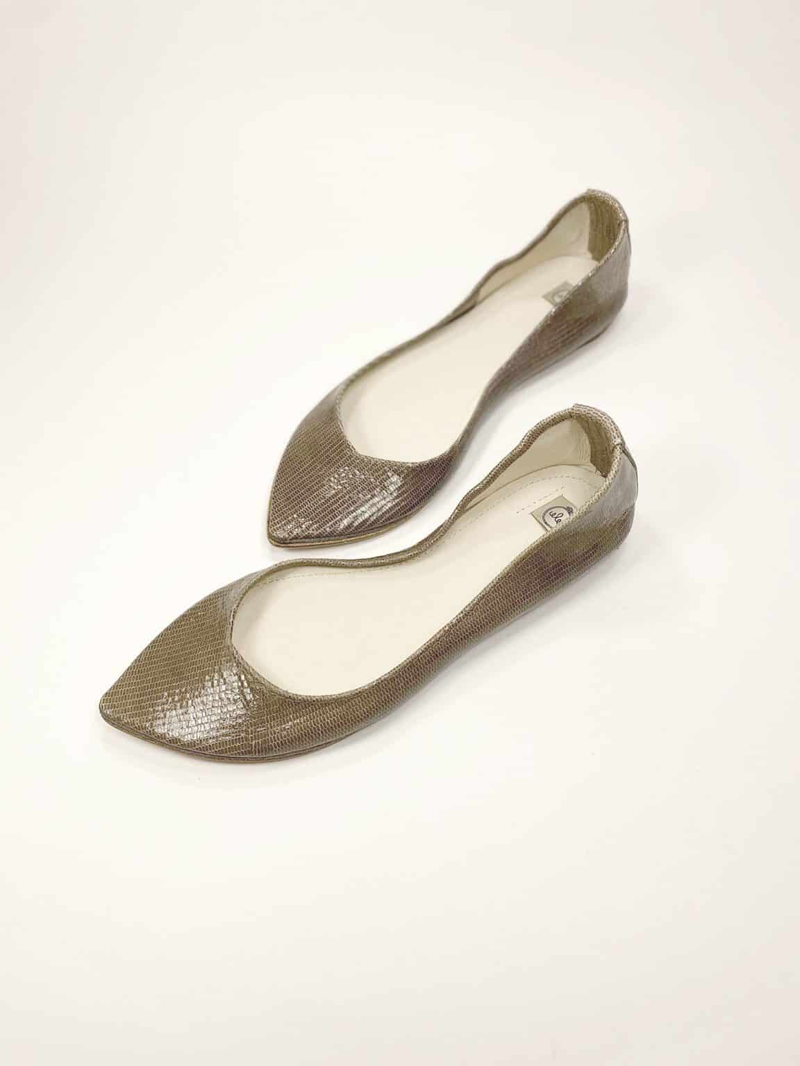 Pointed ballet flats in taupe snakeskin-effect Italian leather – elehandmade shoes