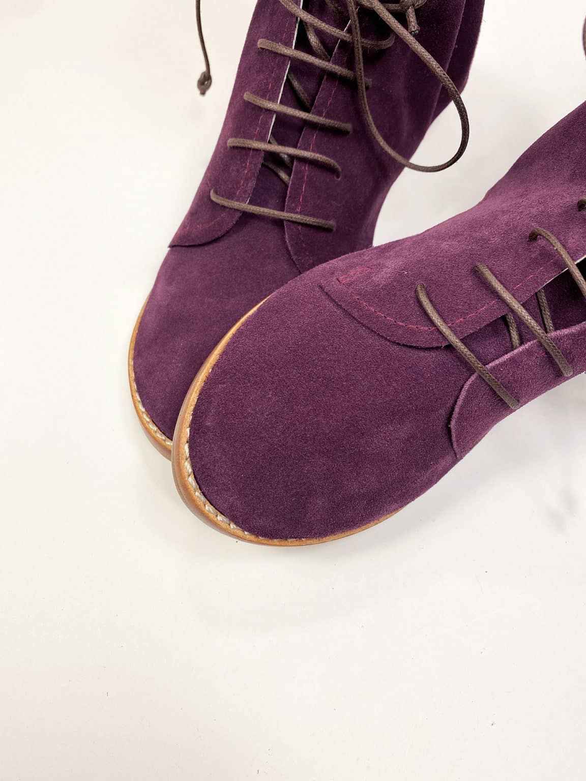 Women's oxblood burgundy suede ankle boots with natural leather sole and lace-up closure, elehandmade shoes, handcrafted in Italy
