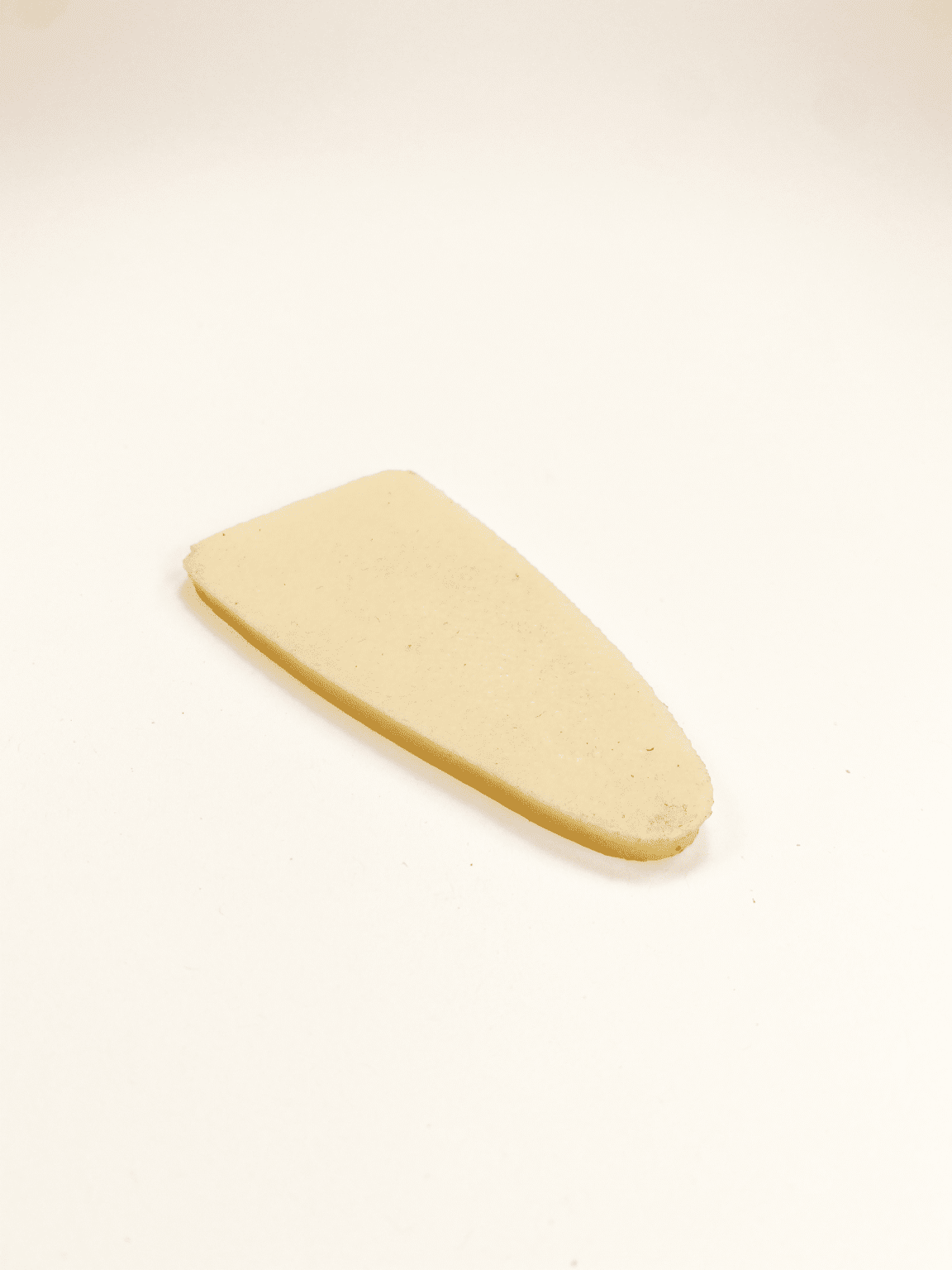 Natural Rubber Crepe Cleaner – Gentle and Effective Tool for Suede Shoe Care