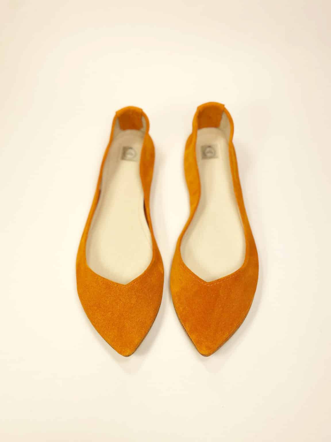ele handmade pointy flats pumps in tangerine Orange Italian leather