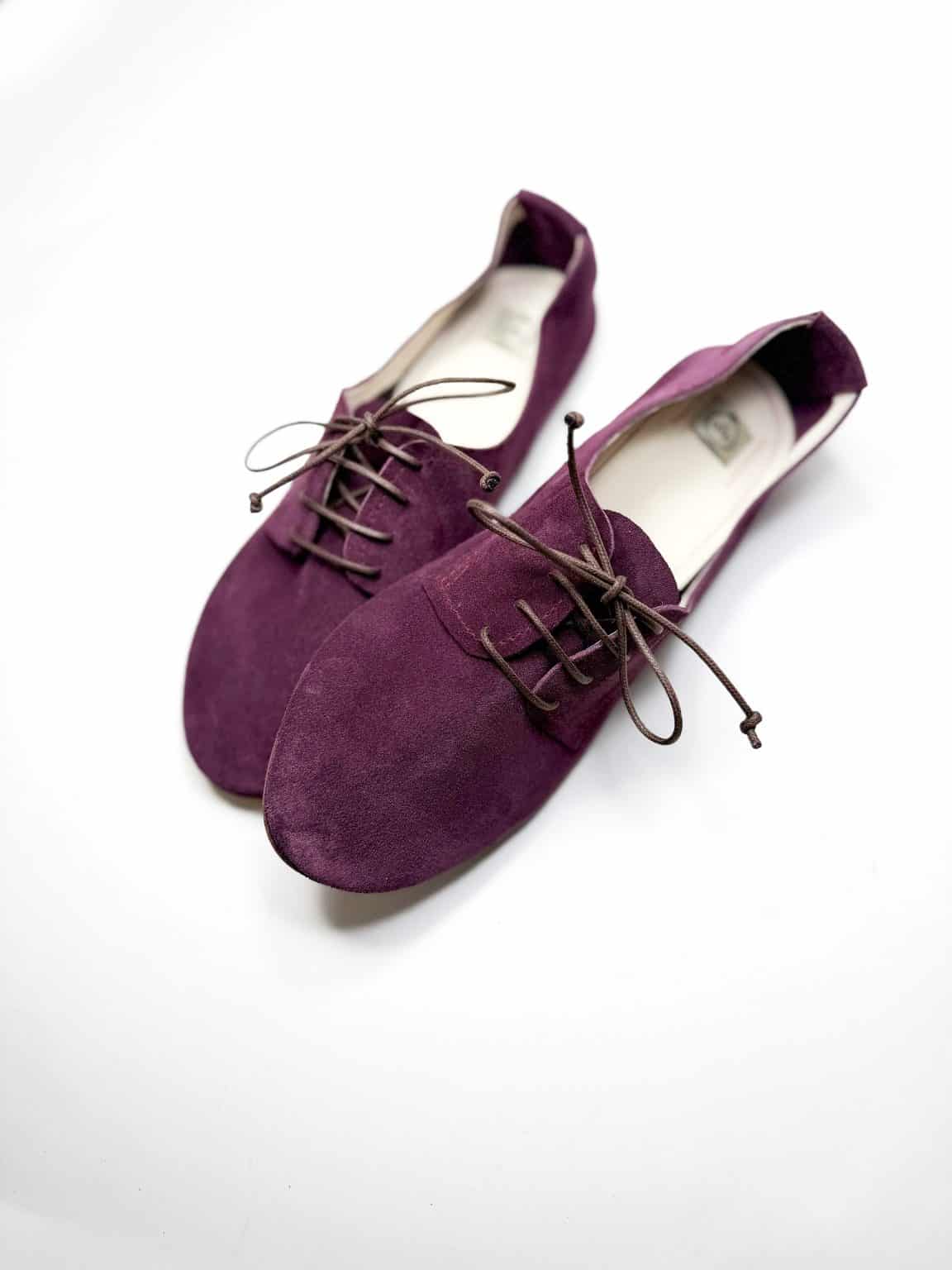 Oxfords Shoes in Burgundy, Oxblood Leather, Handmade Soft Laced up Flats Shoes, Elehandmade Spectators