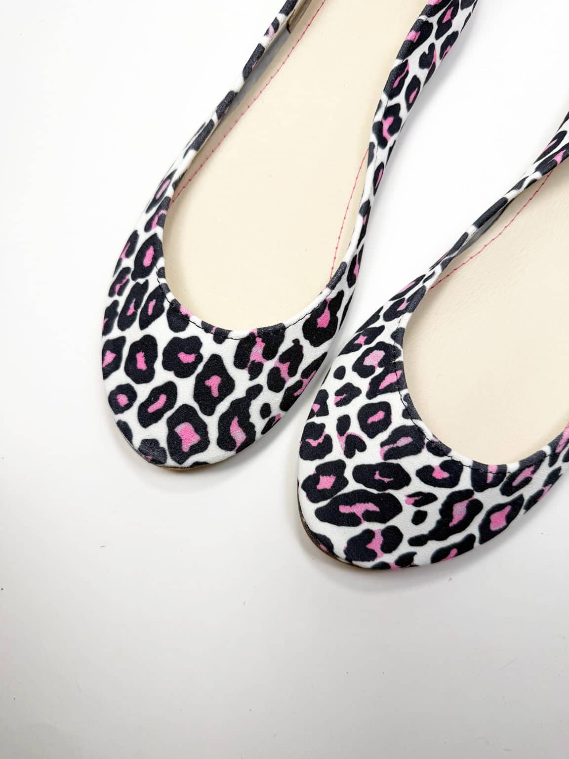 Round Ballet Flats Shoes in Leopard Print Italian Leather, Ele Handmade Slippers