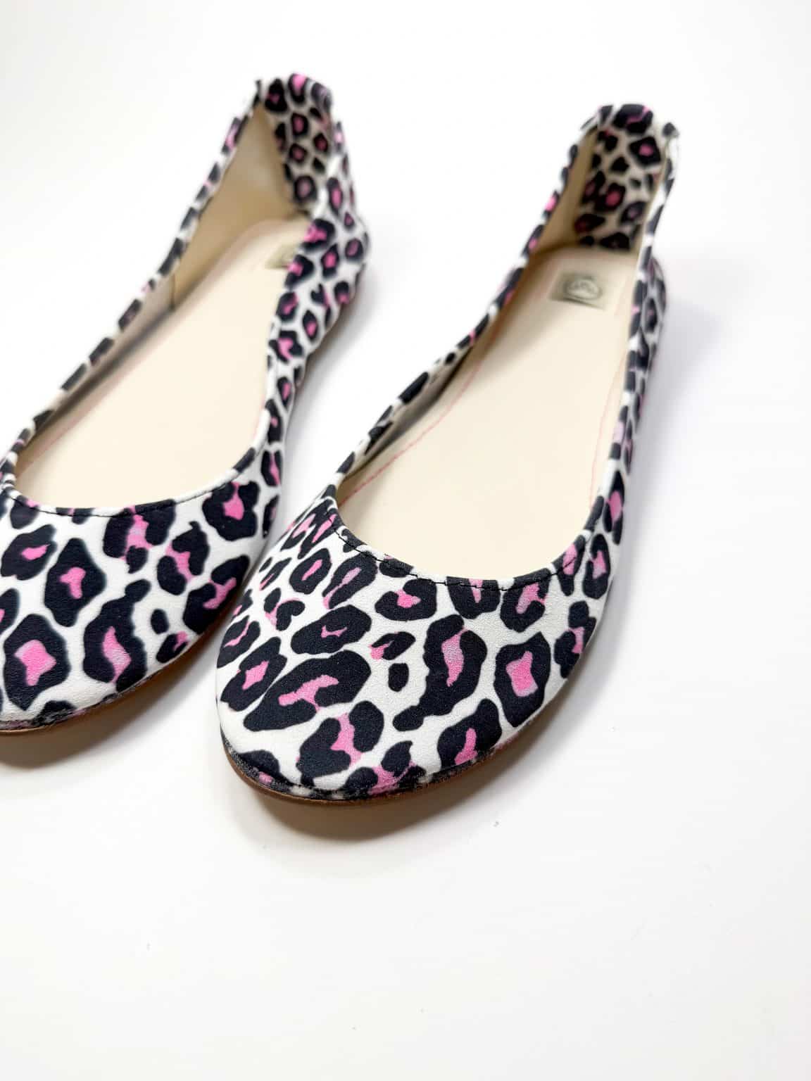 Round Ballet Flats Shoes in Leopard Print Italian Leather, Ele Handmade Slippers