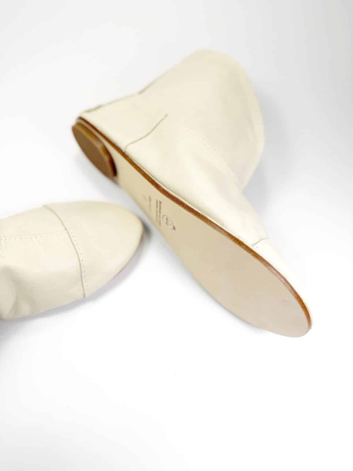 Ivory White Women´s Cowboy Ankle boots in Italian Soft Leather, Elehandmade low heel Bridal booties, wedding boots