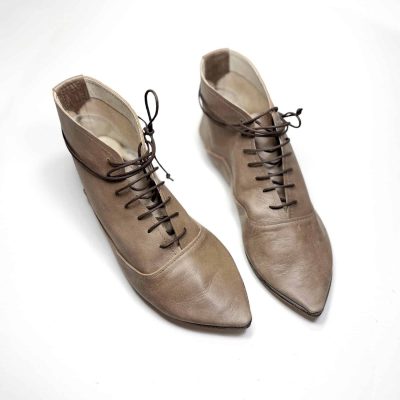 Womens Lace Up Ankle Boots in Brown Leather, Handmade Low Heel and Pointed Toe Booties, Elehandmade Shoes